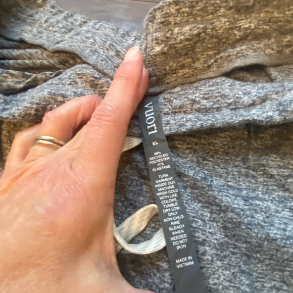 Vuori Halo Wide leg grey lounge pants - Picture 6 of 12